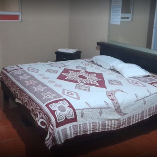 AUTO HOTEL VILLA CAÑADA (Querétaro)